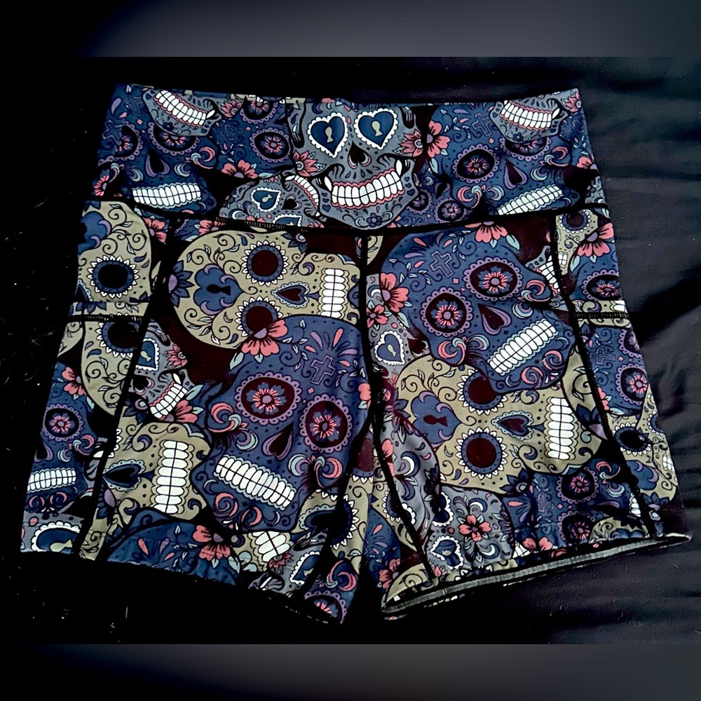 Constantly Varied Gear "Midnight Skull" Shorts 5” Inseam & Pockets- Size M